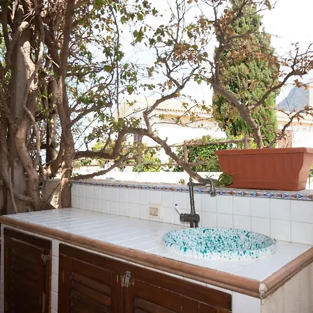 Casa Ponente Con Vista Mare A Macari