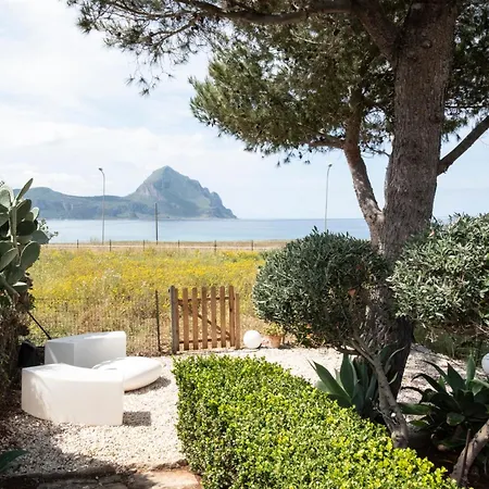 Casa Ponente Con Vista Mare A Macari