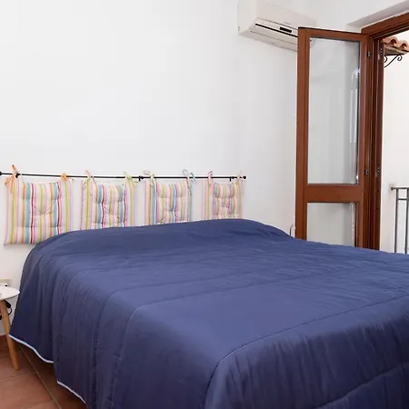 Casa Ponente Con Vista Mare A Macari